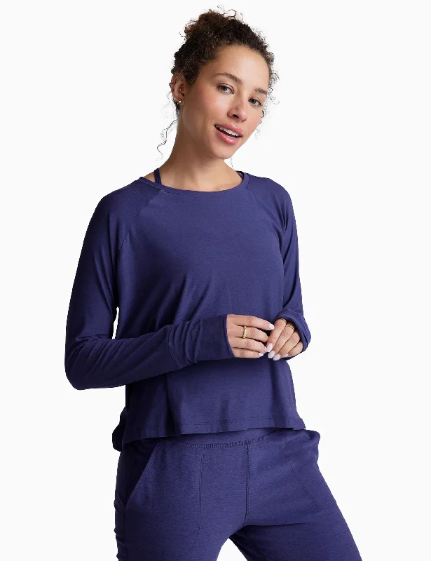 Style Streetwear Featherweight Daydreamer Pullover - Eternal Blue Heather