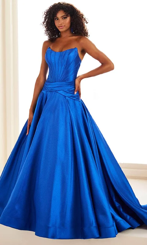 High End Fashion Ellie Wilde EW36105 - Strapless Pleated Waist Prom Gown